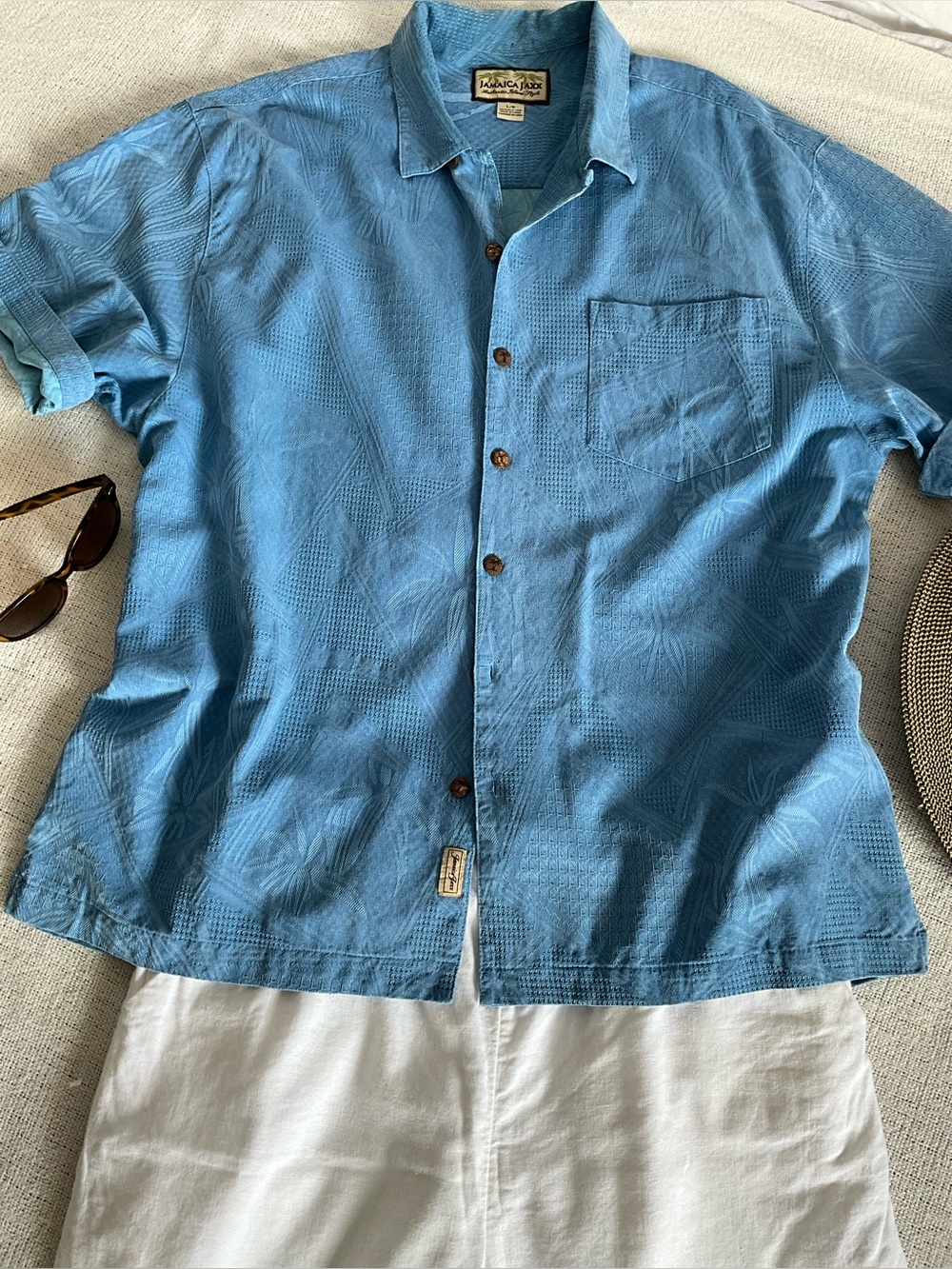 Jamaica Jaxx Light Blue Short-Sleeve Button-Down 100% Silk Shirt